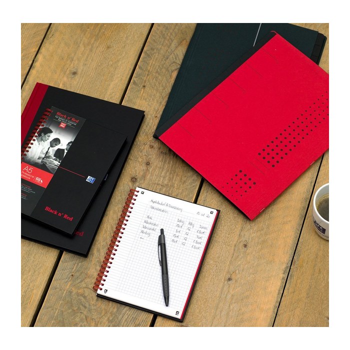 OXFORD Collegeblock Black n'Red Spiralbuch kariert DIN A5 ohne Rand, 1 Block